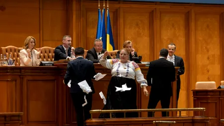 Atenție, fără țipete în Parlament! Deputații și senatorii gălăgioși vor fi evacuați din sală și penalizați