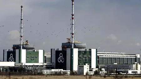Franța vrea să închidă 14 reactoare nucleare până în 2035
