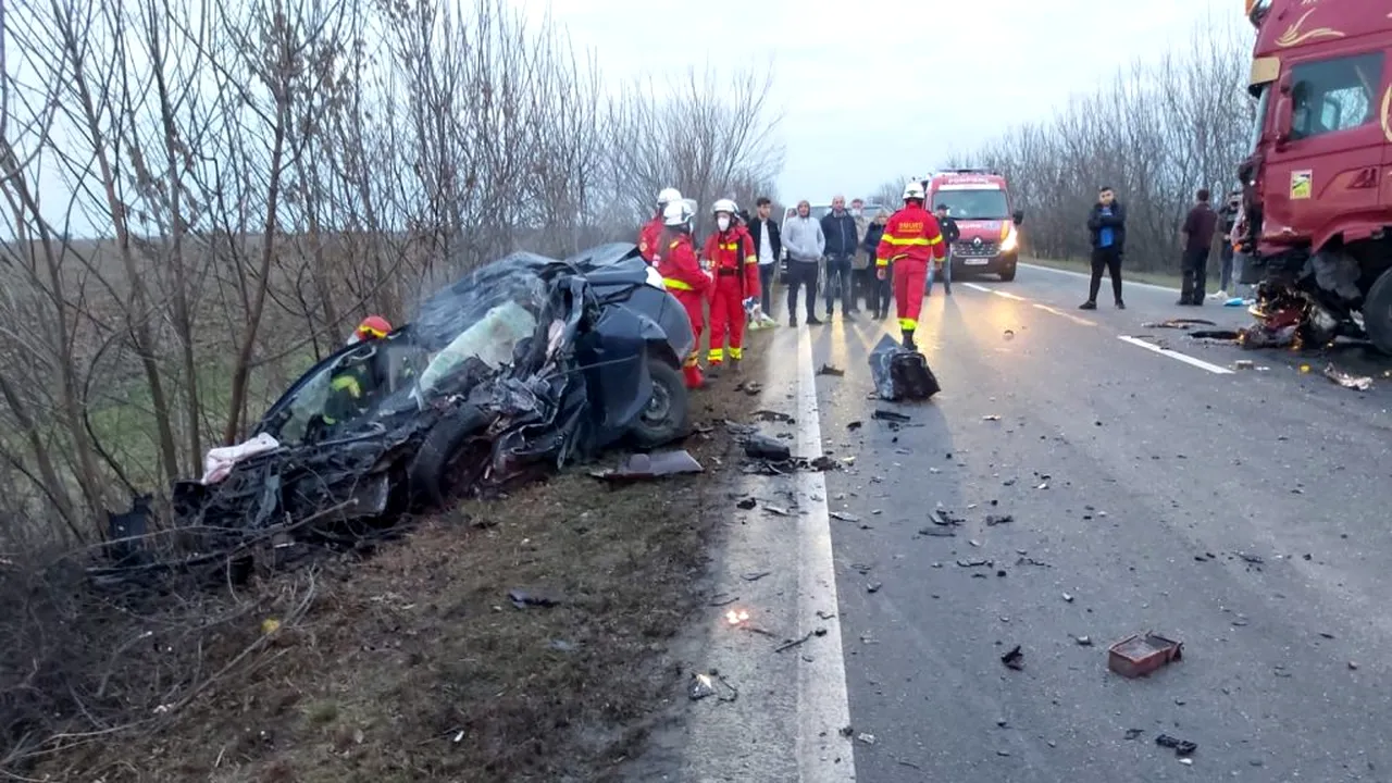 Accident grav în Timiș! Din păcate, șoferul a decedat (FOTO)