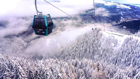 Turiștii nu pot merge la SCHI în Sinaia de Crăciun. Din cauza viscolului, instalațiile de transport pe cablu nu pot funcționa în siguranță
