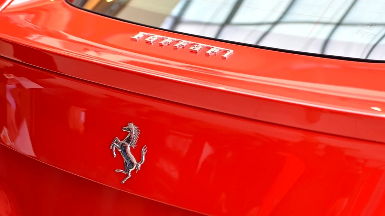 Cât costă cel mai scump Ferrari și cum ar putea ajunge în România