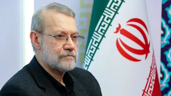 Cum a ajuns Ali Larijani să fie considerat „liderul de facto al regimului iranian” după moartea lui Ali Khamenei?