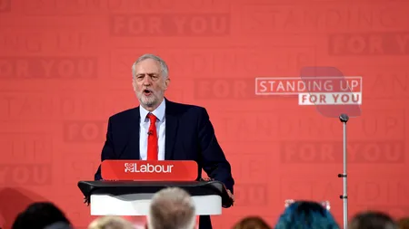 Atacul terorist de la Manchester, temă de campanie electorală în Marea Britanie. Popularitatea conservatorilor, în cădere liberă