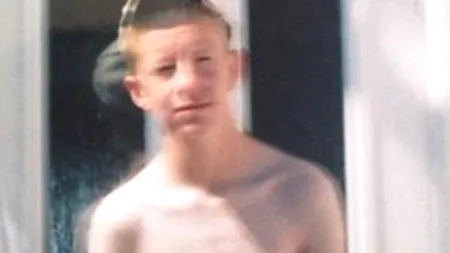 FOTO. Transformarea spectaculoasă a acestui tânăr. 