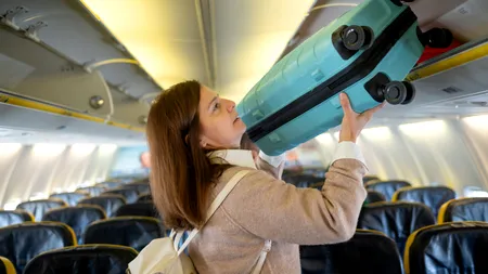 Parlamentul European propune mai multe facilități pentru zborul cu avionul, fără taxe suplimentare