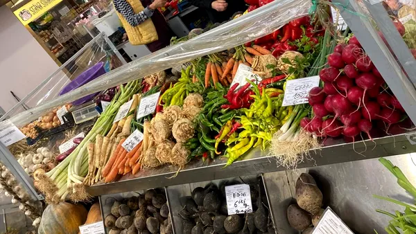 Leguma din piețe care a devenit aproape un lux pentru români. Costă acum cât două kilograme de carne