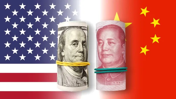 Trump nu exclude scenariul unor taxe vamale suplimentare impuse CHINEI, din cauza achizițiilor de petrol din Rusia