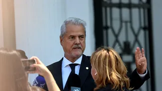 Adrian Năstase îi taxează pe marii ABSENȚI de la funeraliile lui Iliescu: Cred că era un moment pe care trebuiau să-l cinstească toți