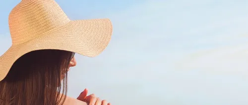 Cum să îți protejezi pielea pe timpul verii: Sfaturi și recomandări oferite de dermatolog