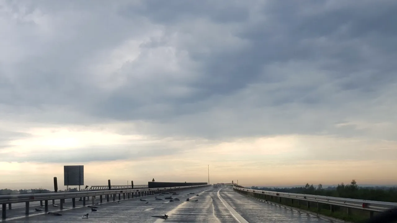 Imagini de coșmar pe A1. Cum arată autostrada după o furtună violentă. Galerie FOTO