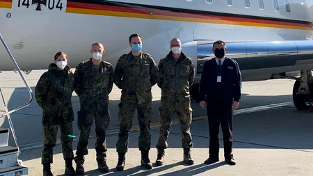 Primii bolnavi cu forme severe de COVID-19 sunt transferați în Germania. Patru medici nemți au sosit de vineri în România pentru a-i identifica