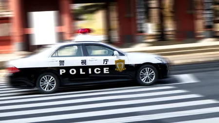 Atac într-un tren din Tokyo. Atacatorul voia să omoare femei „care par fericite”