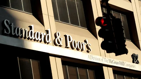 S&P a retrogradat 11 bănci spaniole în urma reducerii ratingului de țară
