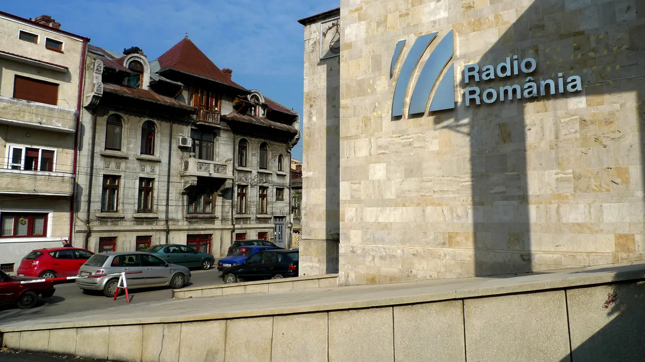Licitație la Radioul Public: cine vinde spațiul publicitar al SRR în 2015-2016