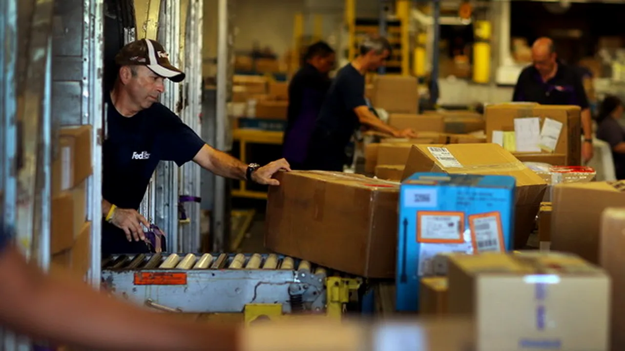 Aplicația lansată de Black Friday care îți va permite să vezi produsul fără să desfaci cutia