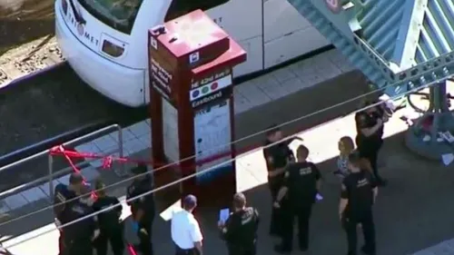 Doi bărbați, uciși după ce au sărit în apărarea unei femei musulmane într-un tren în SUA