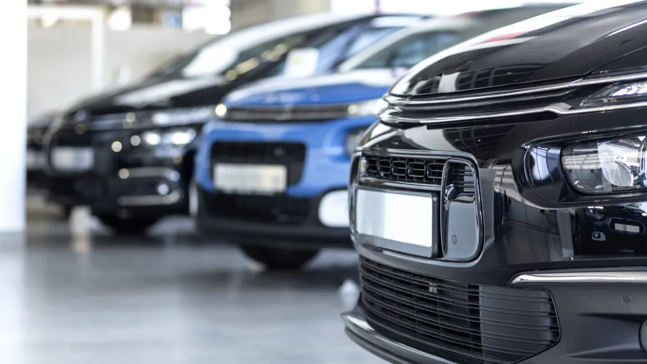 Bolizi de lux intrați ilegal în România. Cum fenta vama o rețea condusă de un francez și un belgian