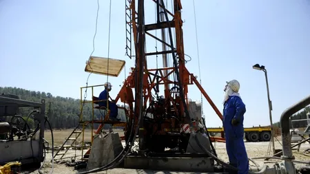 Prețurile petrolului cresc cu peste 2 dolari din cauza tensiunilor din Orientul Mijlociu