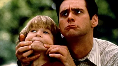 FOTO: Cum arată acum puștiul lui Jim Carrey din filmul 