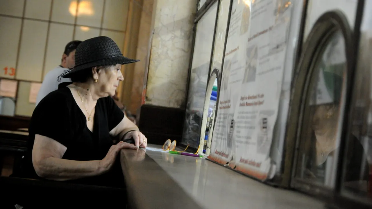 Angajații din primării intră în GREVĂ pe termen nelimitat, nemulțumiți de măsurile anunțate de Guvernul Bolojan: „S-a umplut paharul!”