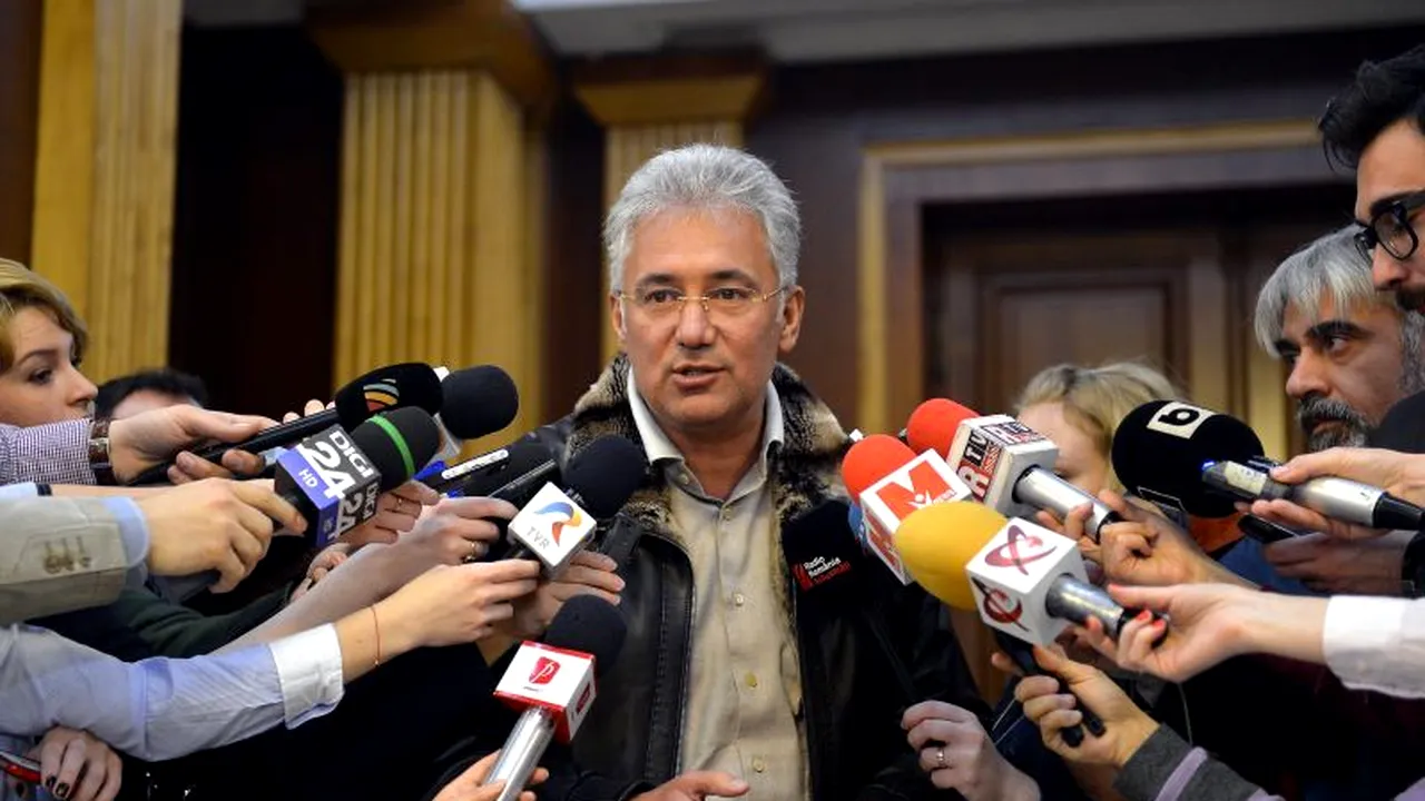 Adriean Videanu a venit la DIICOT pentru a fi audiat în dosarul de complot și subminare a economiei
