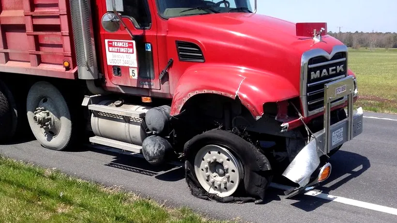 Un român din Germania a încărcat camionul cu marfă furată până i-au EXPLODAT cauciucurile