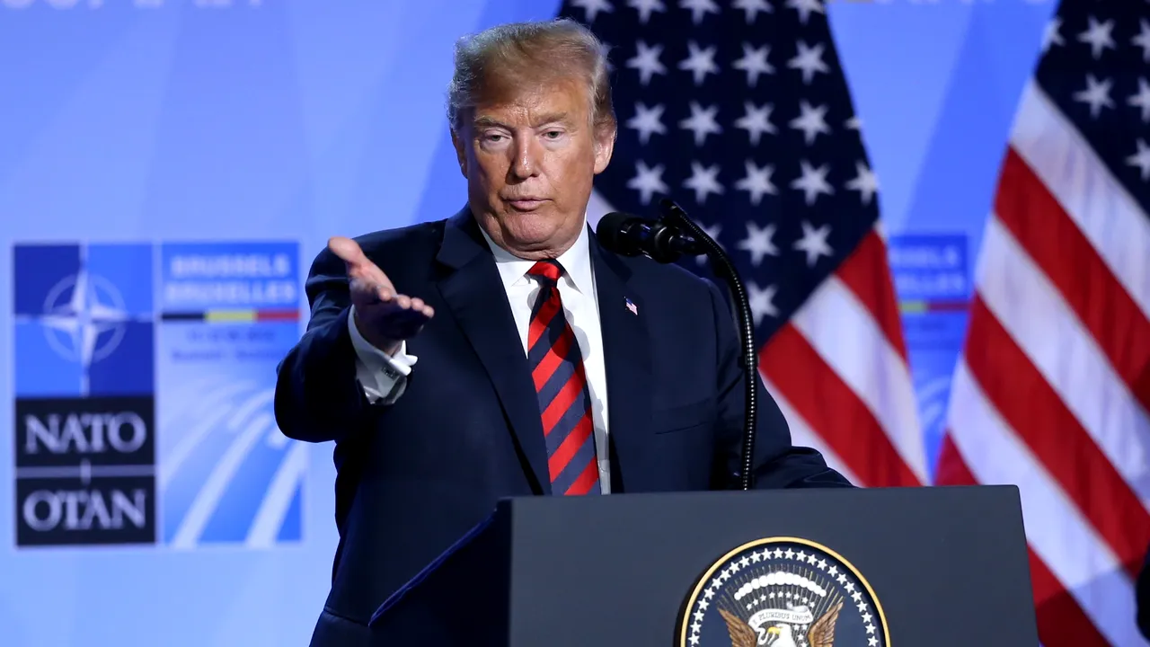 Democrații încearcă să-i strice IMAGINEA. Trump, acuzat că NEAGĂ moartea a mii de persoane în urma uraganului Maria, care a afectat Puerto Rico