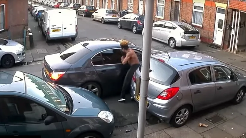 Atacați în Anglia. Momentul în care un șofer român este înjunghiat în propria mașină (VIDEO)