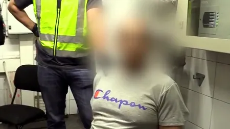 Un bărbat ar fi filmat, pe ascuns, sub fustele a 550 de femei. Suspectul a postat videoclipurile pe site-urile pornografice - VIDEO