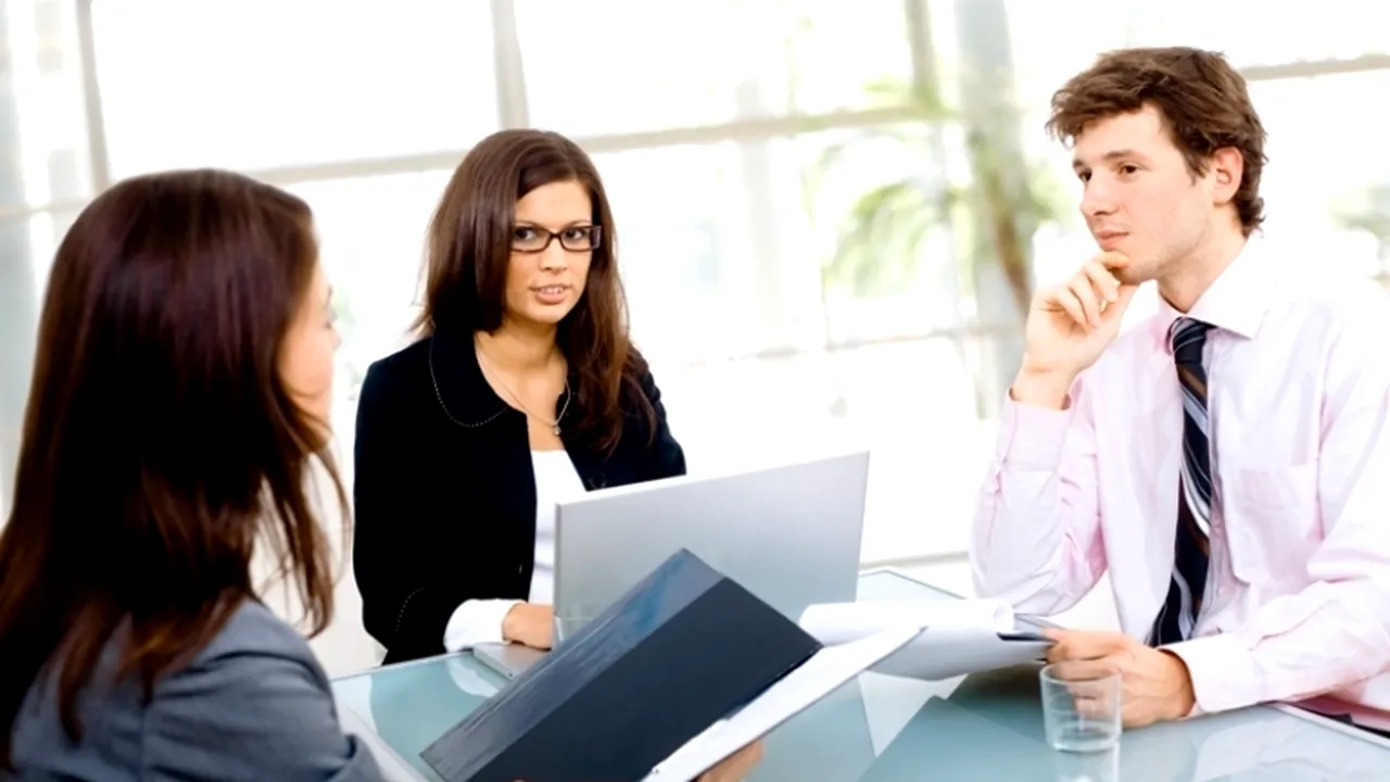 Cum răspunzi corect la cele mai dificile întrebări din timpul interviului de angajare