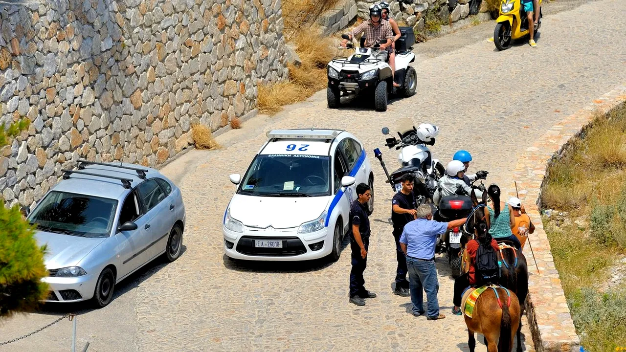 Mai mulți turiști români din GRECIA se plâng că sunt „vânați” de polițiștii rutieri: „Sunt puşi să amendeze maşinile cu numere româneşti“
