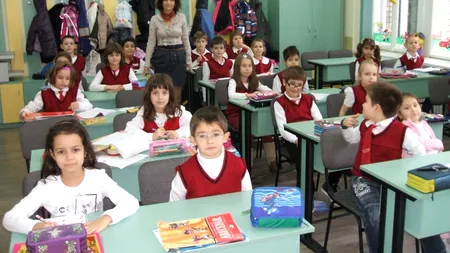 Ce vor primi toți elevii din clasele a III-a, începând cu martie 2015