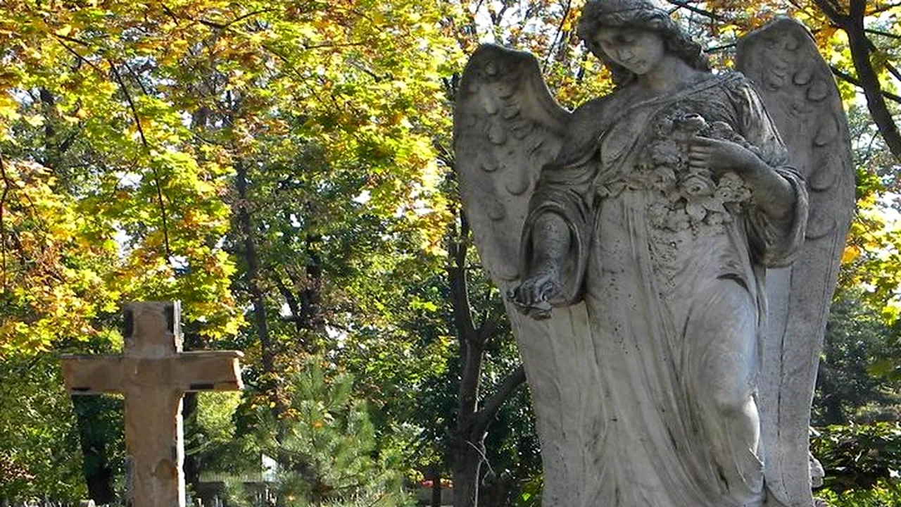 EXCLUSIV | Crematoriile din București se pregătesc pentru incinerarea victimelor COVID-19 / Administrația Cimitirelor cumpără 1.500 de URNE funerare / Un singur crematoriu funcțional în Capitală