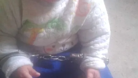 Marian, unul dintre cei mai sadici criminali, a fost condamnat pe viață. Bărbatul l-a legat cu cătușe pe copilul iubitei, a omorât-o în bătaie pe femeie și i-a scos cu cleștele dinții unei alte tinere