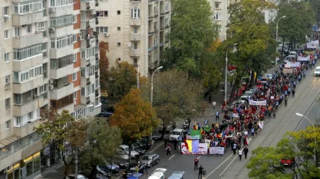 Pe cine am văzut în Piață. După șapte săptămâni, protestatarii Roșia Montană au scris o Proclamație cu o singură cerere: „PLECAȚI!