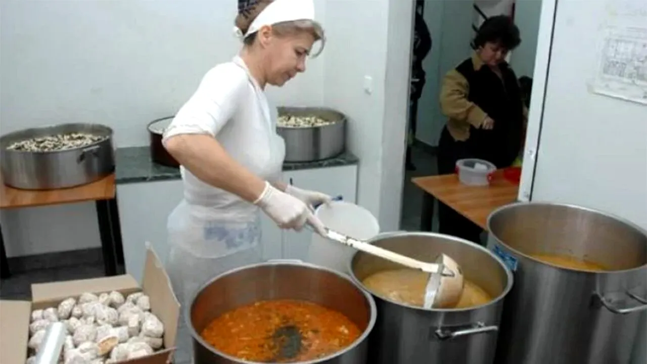 IREAL! Ce a mâncat un tânăr din Cluj-Napoca, de 112 lei, la Cantina Mitropoliei