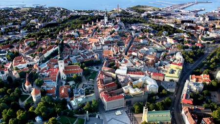 Țara surpriză din Europa unde birocrația a dispărut definitiv: poți să votezi, să plătești toate taxele și facturile fără să ieși din casă și chiar îți poți boteza copilul online