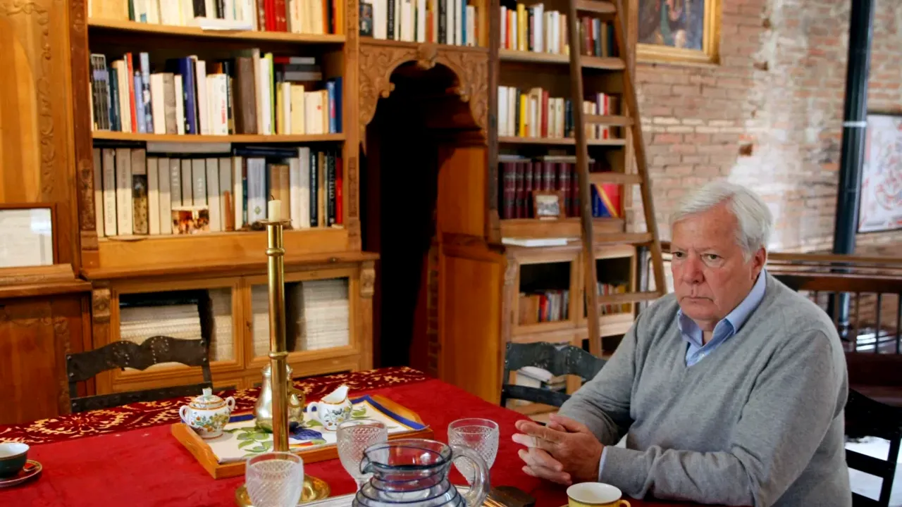 Principalul moștenitor Hermes vrea să-l ADOPTE pe grădinarul său, un marocan în vârstă de 51 de ani / Motivul pentru care a luat această decizie