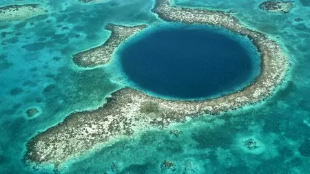 Cele mai periculoase și misterioase 8 ape din lume. Turiștii trebuie să stea departe de ele