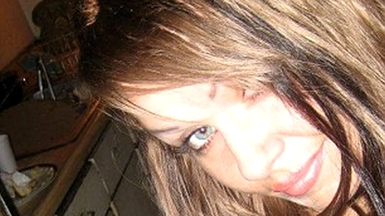 O femeie din Marea Britanie va sta 4 ani și 8 luni la închisoare pentru ce i-a făcut fiului ei