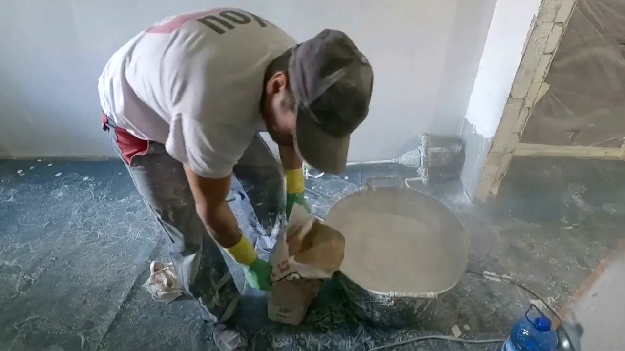 Ce a PĂȚIT un clujean, după ce a angajat un meșter să-i renoveze apartamentul, pentru 2.000 de lei: „Tu nu știi cu cine discuți, mă?