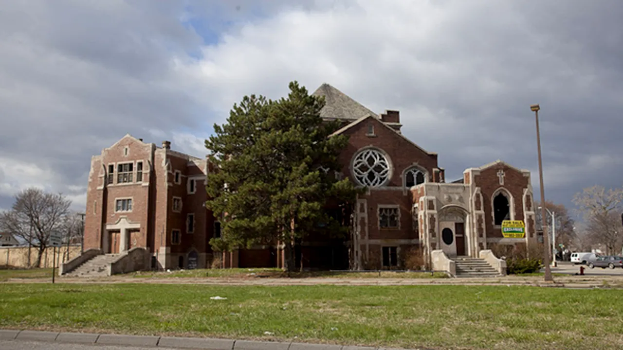 Cine este managerul unui fond de hedging cu 6 miliarde dolari care vrea să salveze orașul Detroit cu 20 de capre