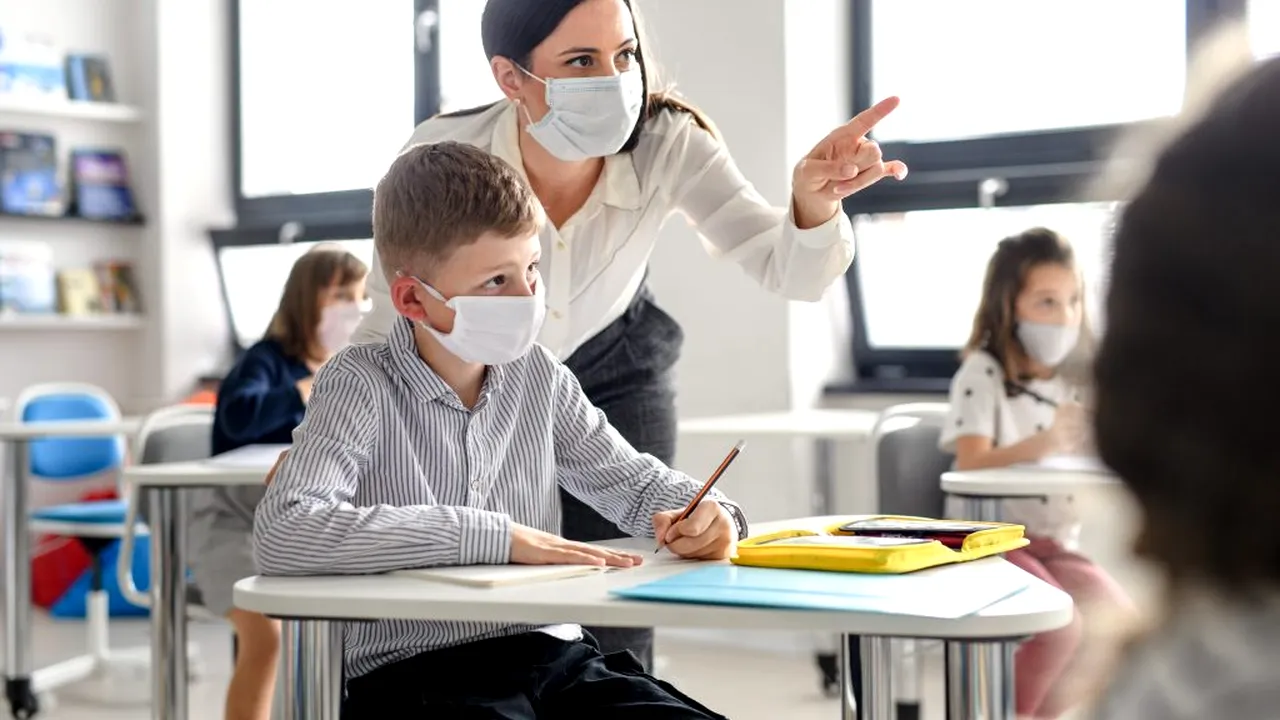 Ce reguli vor urma elevii când vor reveni în școli? Explicațiile ministrului Educației