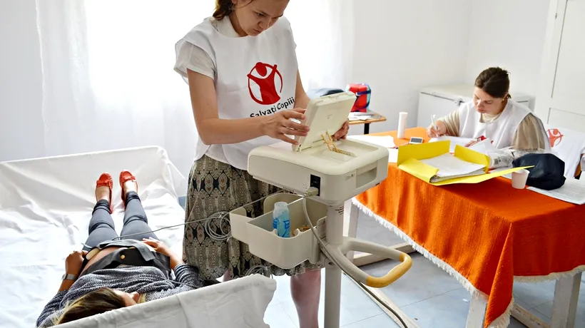 RECORD. Peste 8.600 de fete au devenit mame înainte de vârsta majoratului. Câte mame minore din România au acces la servicii publice de asistență socială