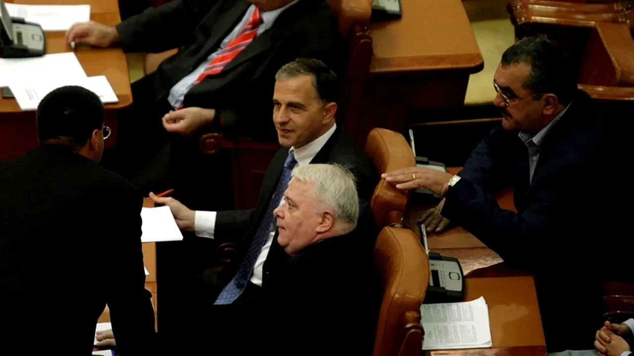 Geoană și Hrebenciuc, chemați în martie la instanță, pentru a da declarații în dosarul 