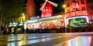 <span style='background-color: #1e73be; color: #fff; ' class='highlight text-uppercase'>EXTERNE</span> Moulin Rouge, celebrul CABARET din Paris, a pierdut morișca de vânt care îi decora fațada