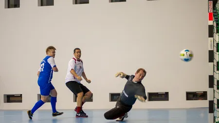 Cum apără deputatul Sturzu GOLUL dat de premierul Ponta în bugetul personal al românilor: Dai 20 de lei, dar nu dai, iei!