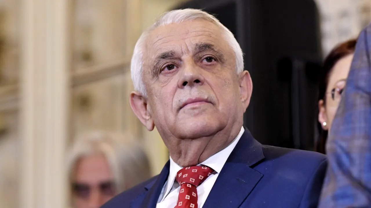 Petre Daea vrea să salveze VACILE, considerate „cel mai mare dușman al planetei”