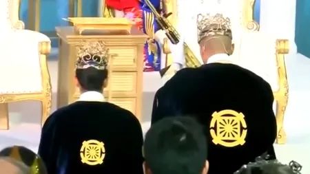 Scene incredibile într-o biserică din Pennsylvania, unde a fost organizată o ceremonie de binecuvântare pentru pușca de asalt AR-15