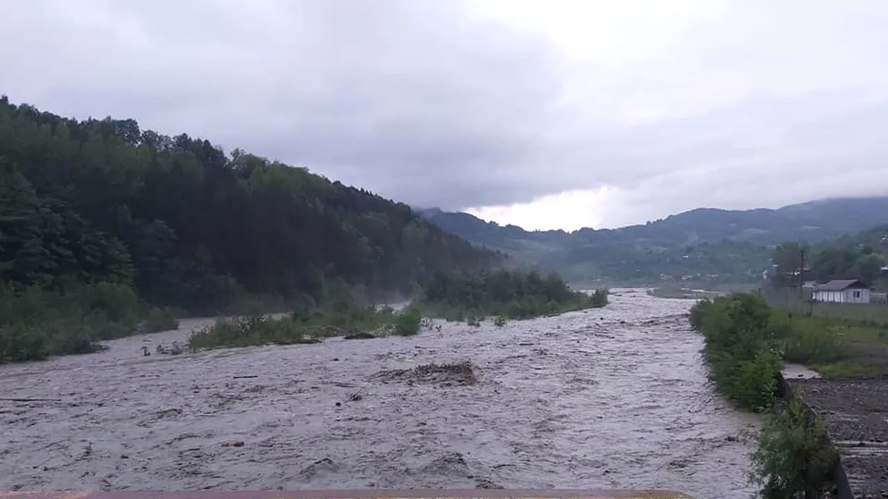 IGSU: 49 de localităţi din 18 judeţe, afectate de ploi și furtuni. Două persoane au decedat - FOTO